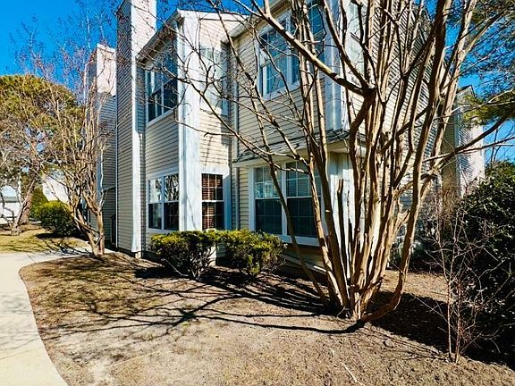 2nd image of 41 Driftwood Ct Building 35-41