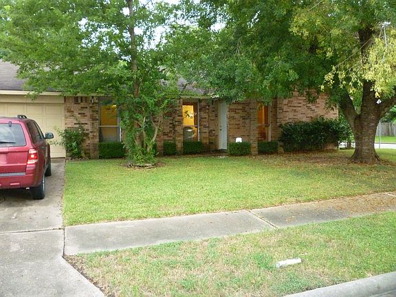 2nd image of 1023 E Belgravia Dr