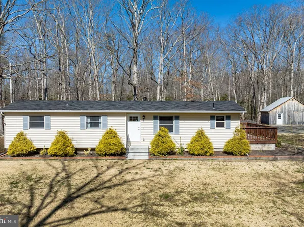 11876 Charles St, La Plata, MD 20646