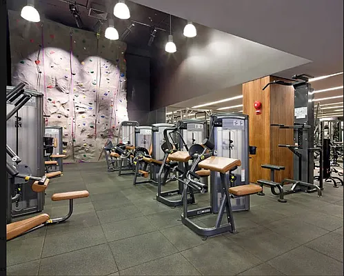 Sold by Luca Paci Real Estate | media 14