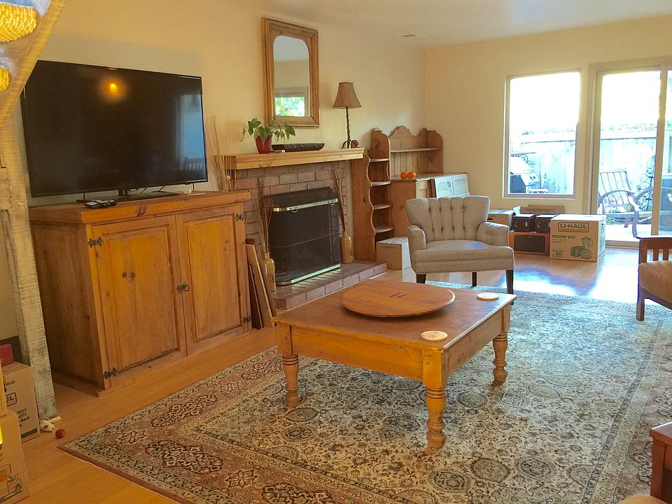 1st image of 5076 Calle Real #B