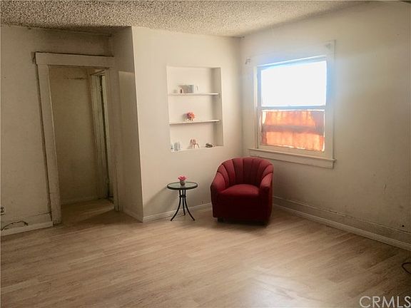 2nd image of 215 W Orange St