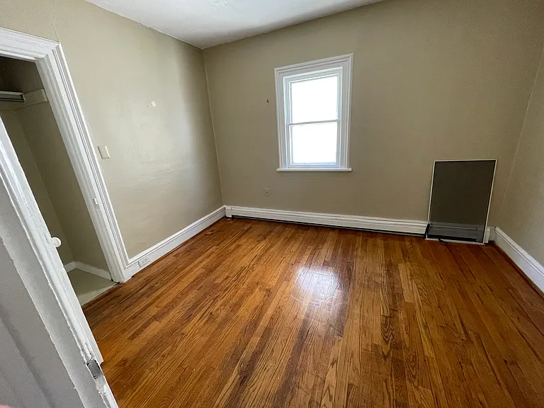 819 Court St #2 — Photo 5