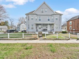 33-35 Suffield St, Windsor Locks, CT 06096