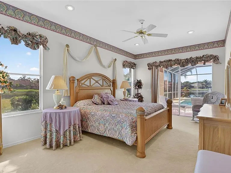 6687 Huntley Ln S — Photo 18