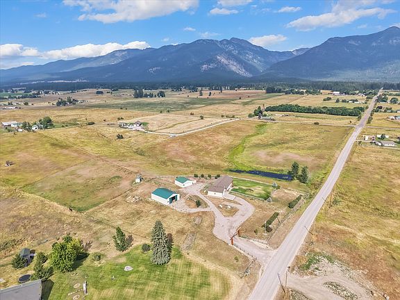 3rd image of 35570 Canyon Mill Rd