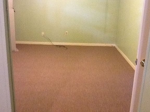 4th image of 1039 Fordham St