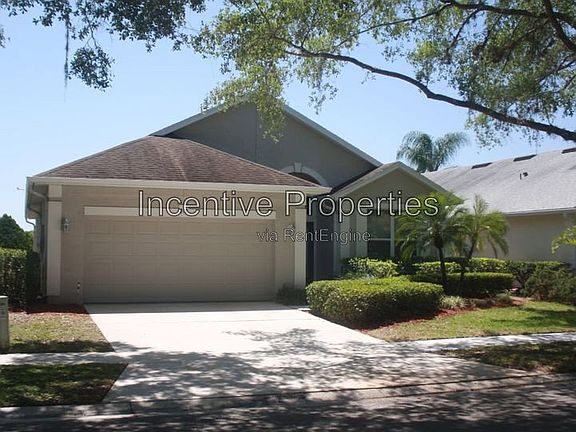 2nd image of 817 Lakeworth Cir
