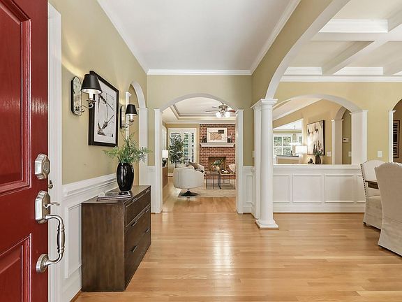 5th image of 3700 Laurel Hills Rd