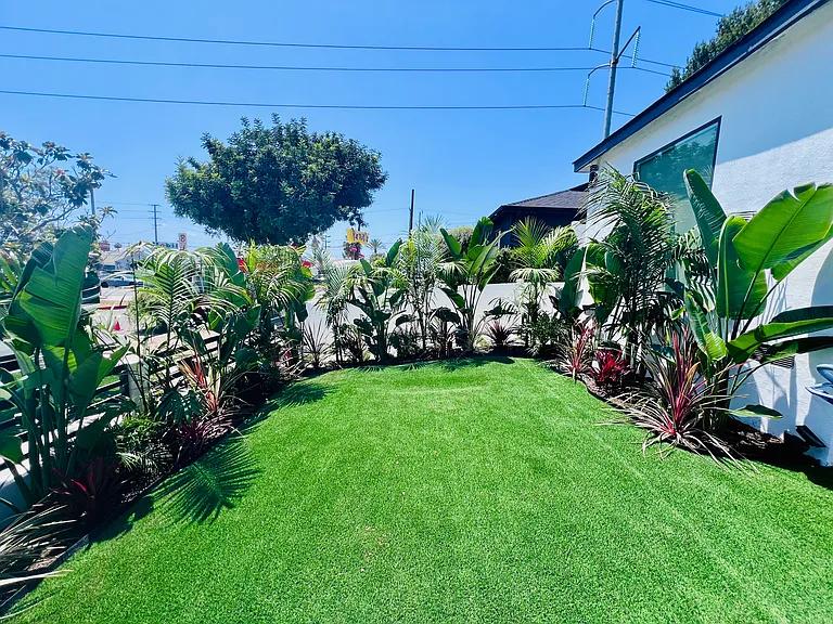 629 W Hillsdale St — Photo 6
