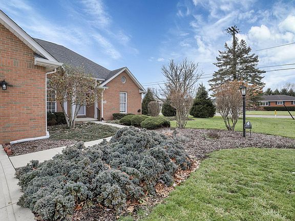3rd image of 1115 Wilmington Ct