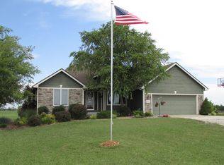 4912 SE 61st St, Berryton, KS 66409