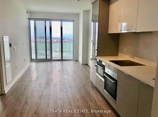 15 Queens Quay E #2201, Toronto, ON M5E 0A4