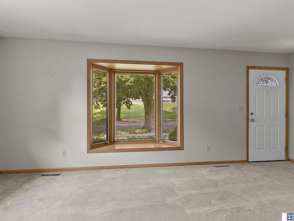 5th image of 640 N 54th St