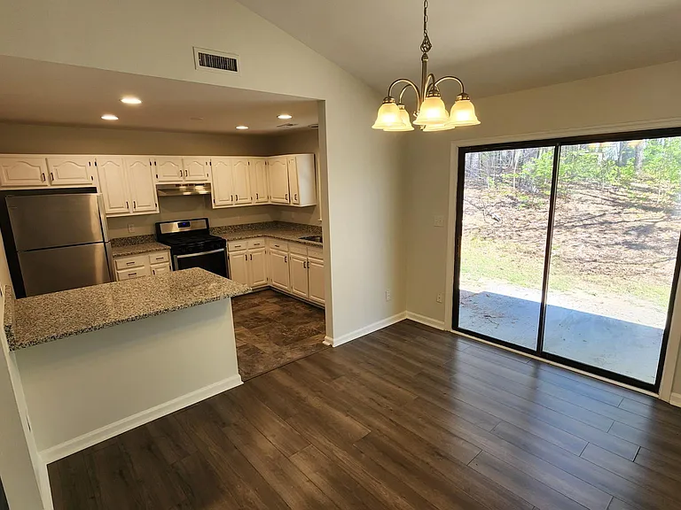 1505 Pycroft Ct — Photo 12