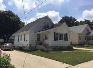 1300 4th St NE, Rochester, MN 55906