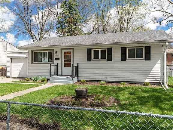 2nd image of 3311 Hanover Dr