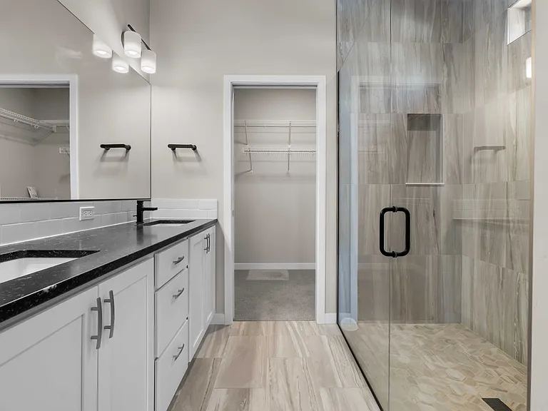 1452 W Moselle Dr — Photo 12