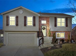 564 E Apache St, Gardner, KS 66030