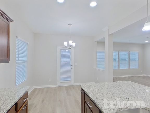 4th image of 15015 Ockeechobee Ct