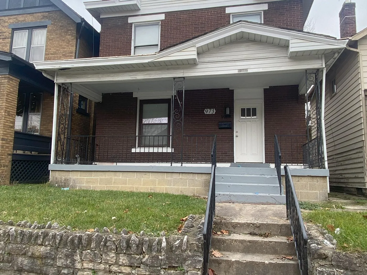 4 bed, 2.5 bath, 2000 sqft, $2,250 — Photo 2