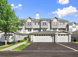 323 Waterside Close, Peekskill, NY 10566