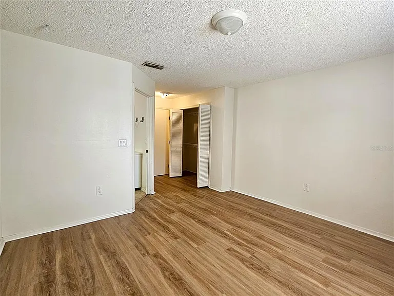 1424 Bramblewood Dr — Photo 7