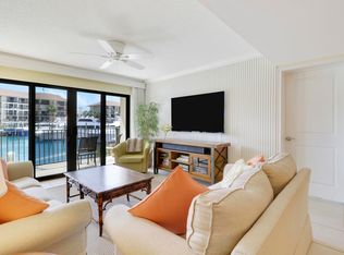 1301 Seafarer Circle #105, Jupiter, FL 33477