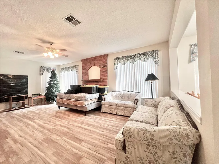 1105 Ravens Cv — Photo 9