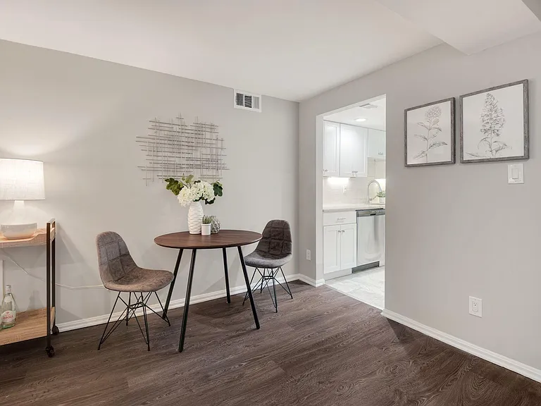 1930 New Hampshire Ave NW #2 — Photo 10
