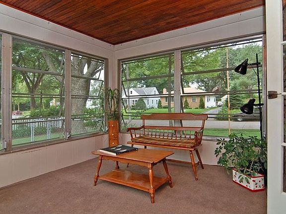 4th image of 4533 47th Ave S