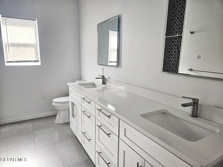 10000 Honolulu Dr — Photo 12