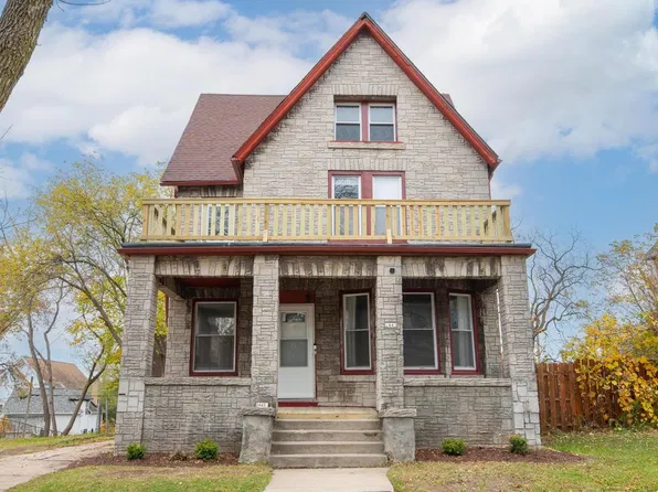2445 N Palmer STREET, Milwaukee, WI 53212