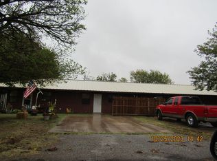 401 NW 6th St APT B, Cache, OK 73527