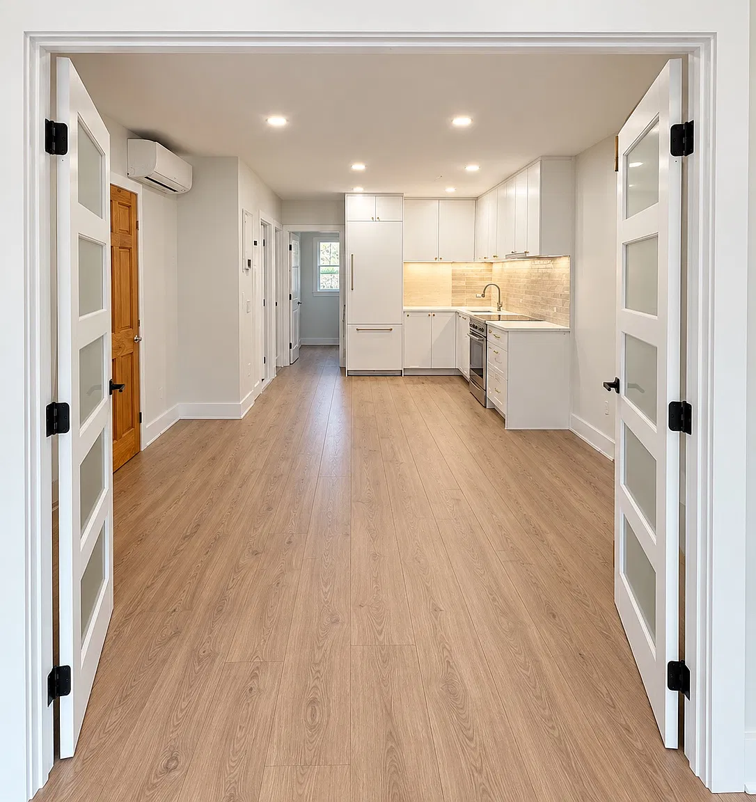 2 bed, $3,900 — Photo 3