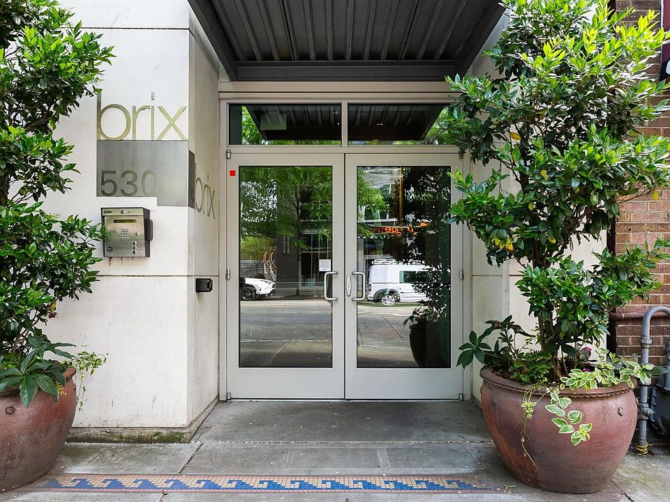 1st image of 530 Broadway Ave E #114