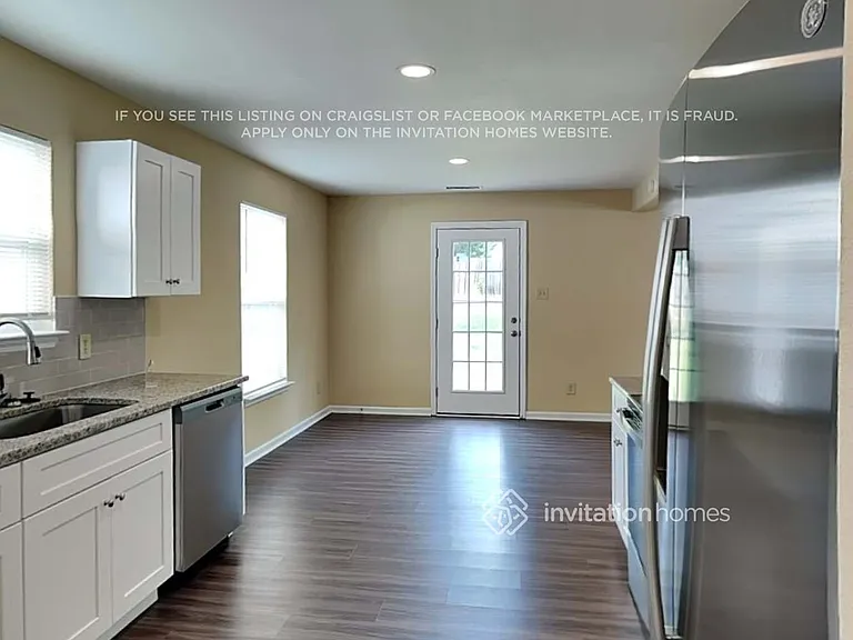 4513 Stone Mountain Dr — Photo 8