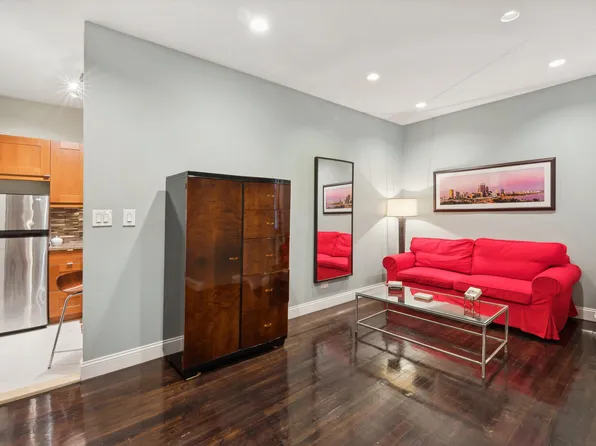 257 Central Park West image 1 of 6