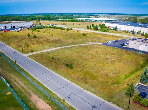 900 23rd St NW, Bemidji, MN 56601