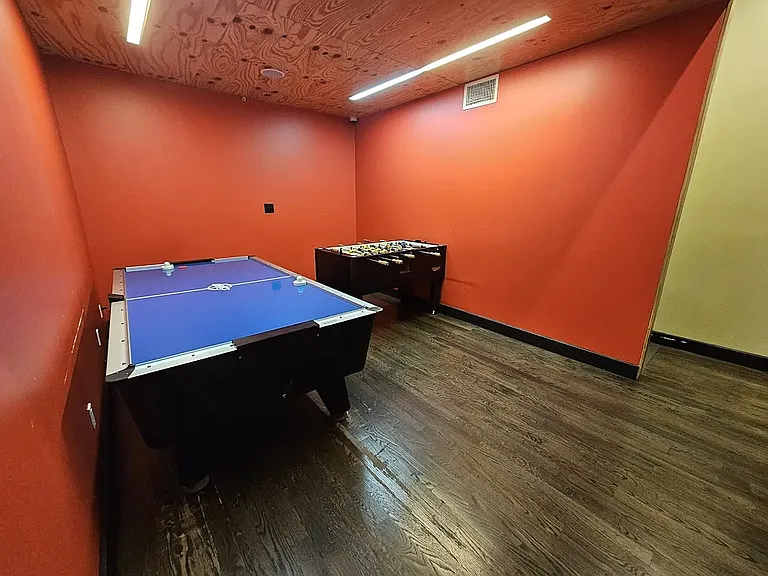 301 Sullivan Pl #F2 — Photo 17