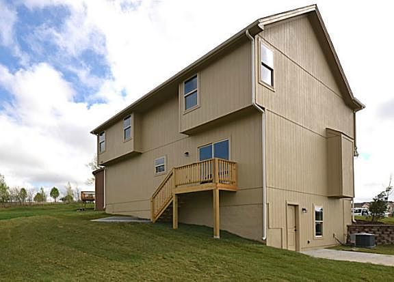 4th image of 12530 Nelson Ct