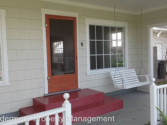 2nd image of 1002 Francis Ave