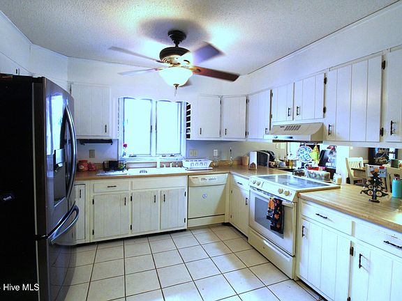 4th image of 2532 E Forest Drive