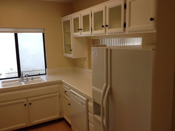 3rd image of 26028 La Palma Ct