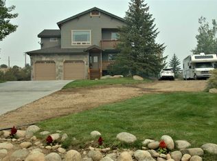 313 Sierra Springs Dr, Crowley Lake, CA 93546