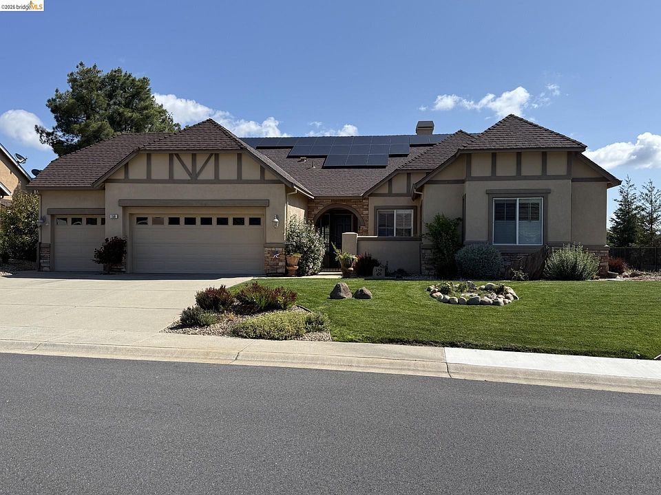 1st image of 158 Rock Ridge Ln