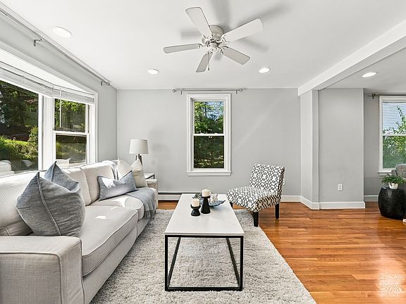 3rd image of 8 Rangeway