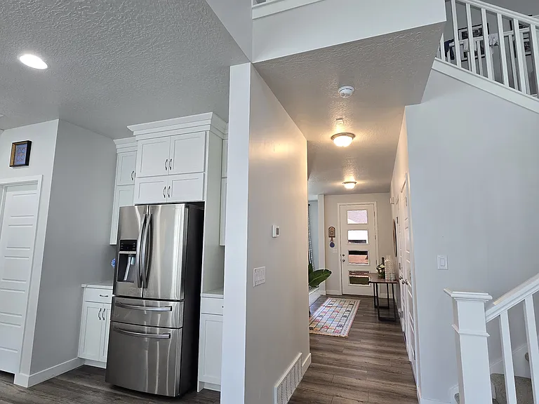 3299 S Claire Ave — Photo 5