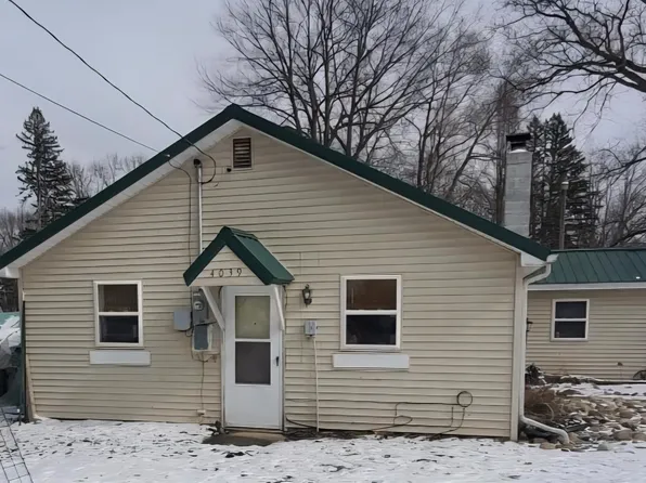 4039 N Pleasant Rd, Hillsdale, MI 49242