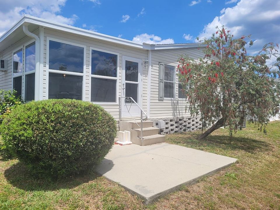 1st image of 5820 Naples Dr #588